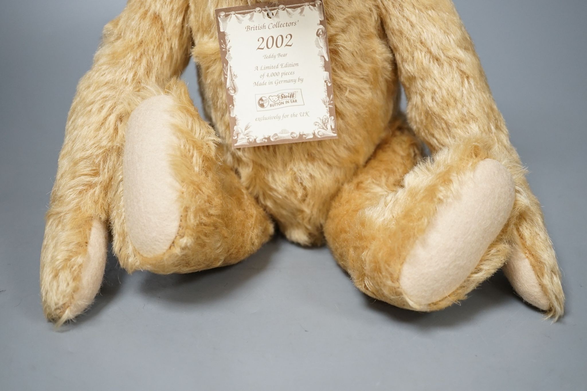 Steiff for British Collectors, 2002, with box and certificate Limited Edition 35cm